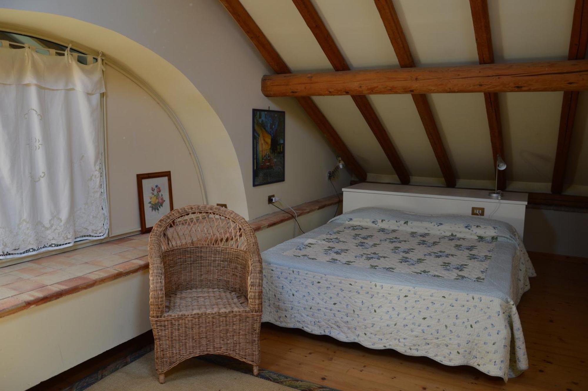 Relais de Charme - B&B Short Lets La Casa di Francesca Sant'Agata Li Battiati Chambre photo